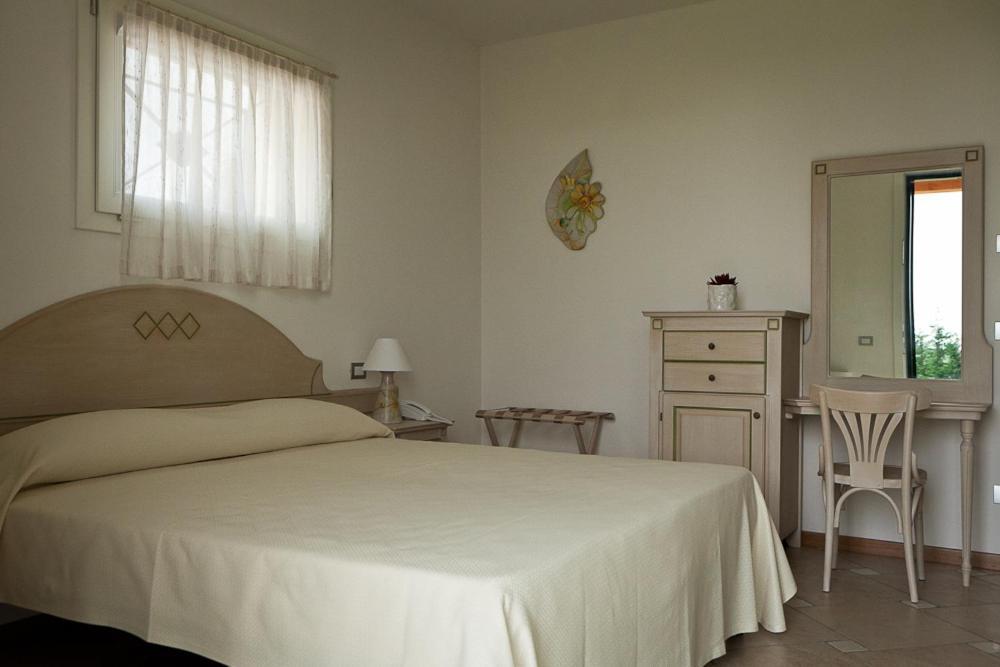 Ladino Room & Breakfast Ferrara Kamer foto